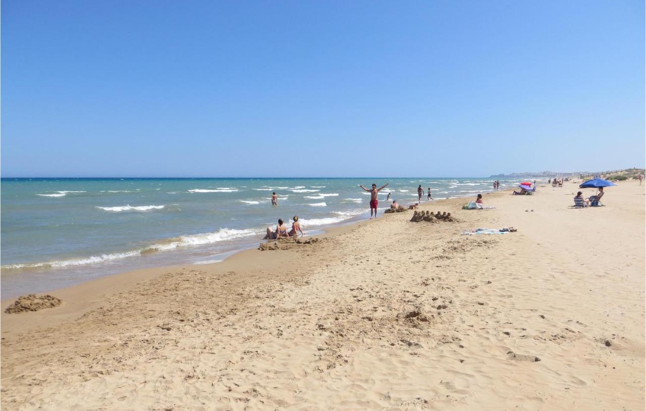 Stunning Apartment In Torrevieja Luaran gambar