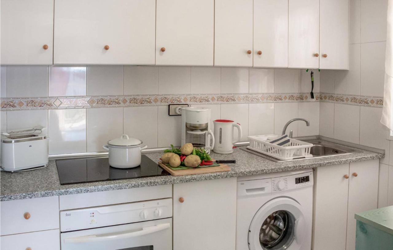 Stunning Apartment In Torrevieja Luaran gambar