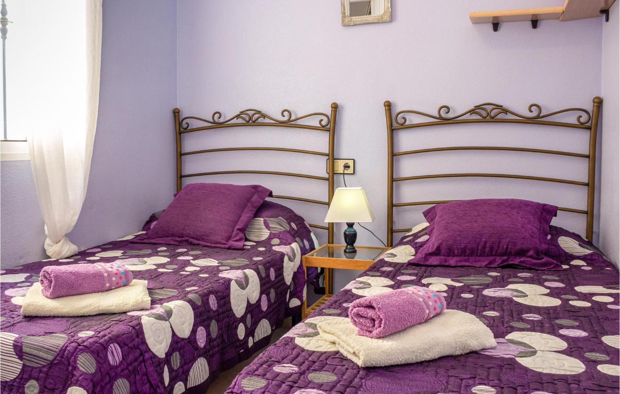 Stunning Apartment In Torrevieja Luaran gambar